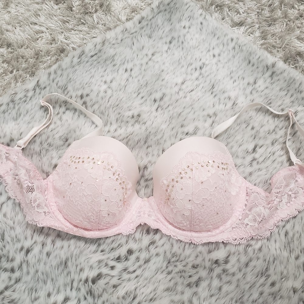 Victoria Secret lightly lined - Picture 2 of 3